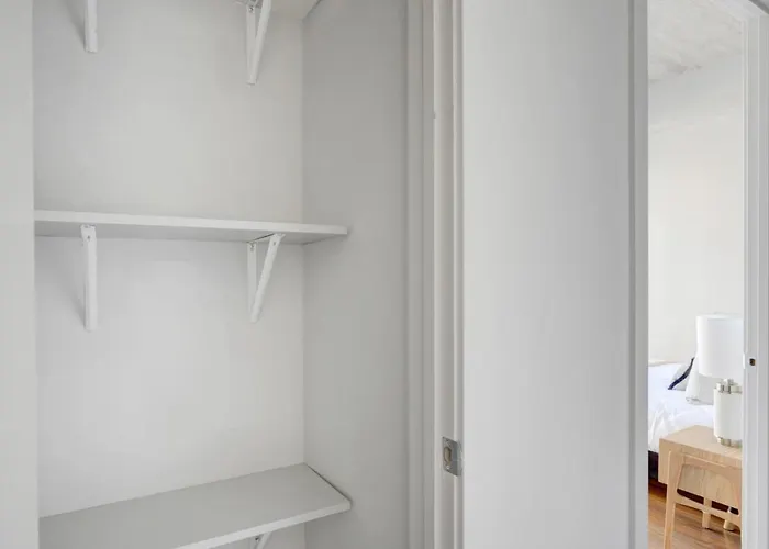 Апартаменты River N 1br W Gym Pool Wd Nr Mag Mile Chi-440 *